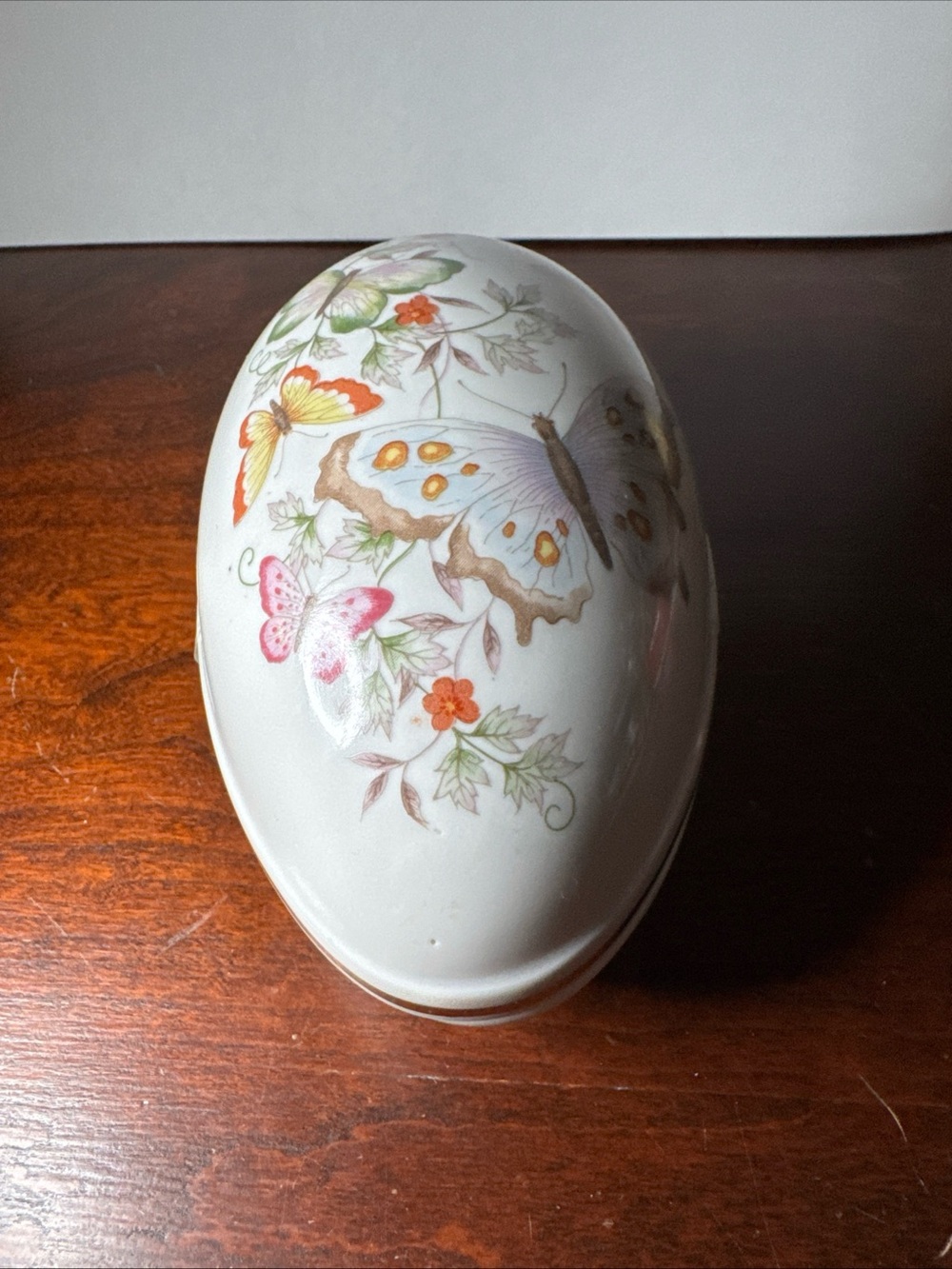 Avon White Porcelain Butterfly Egg Trinket Box with Multicolor Accents